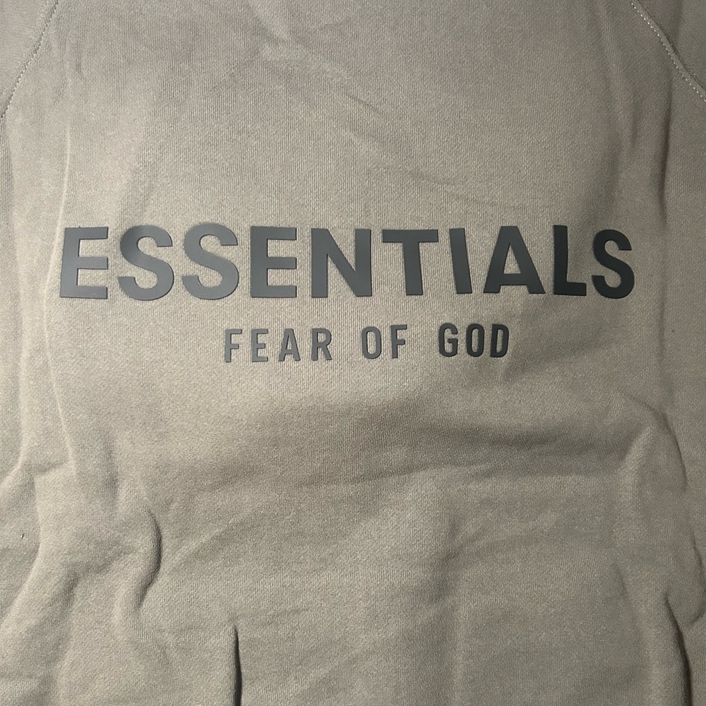 Essential hoodie